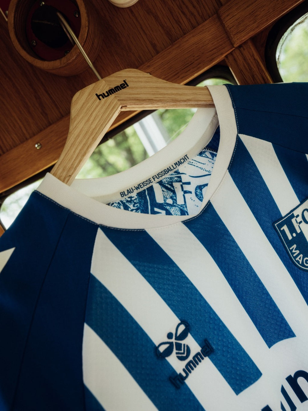 1. FC Magdeburg - Heimtrikot