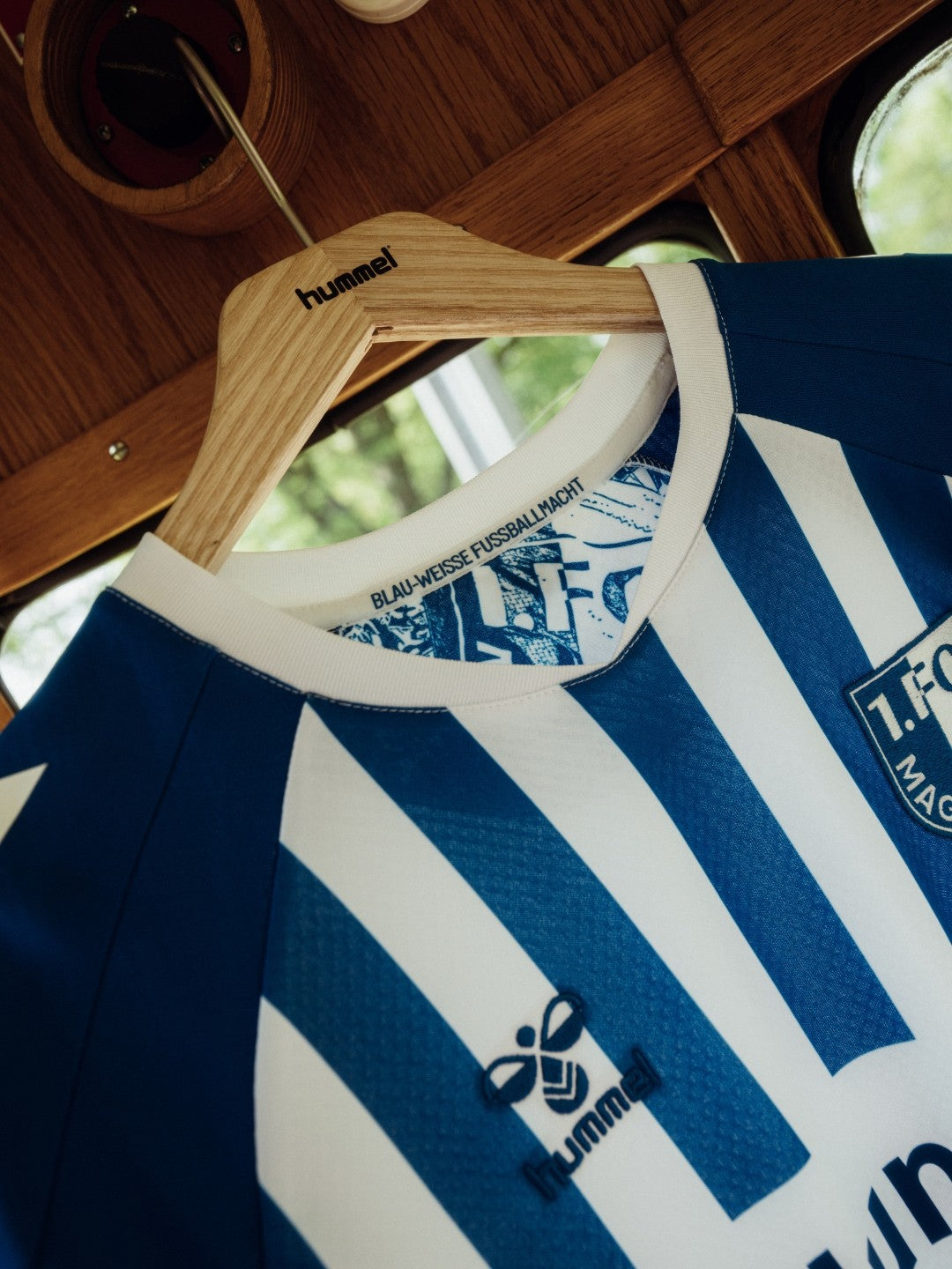 1. FC Magdeburg - Heimtrikot