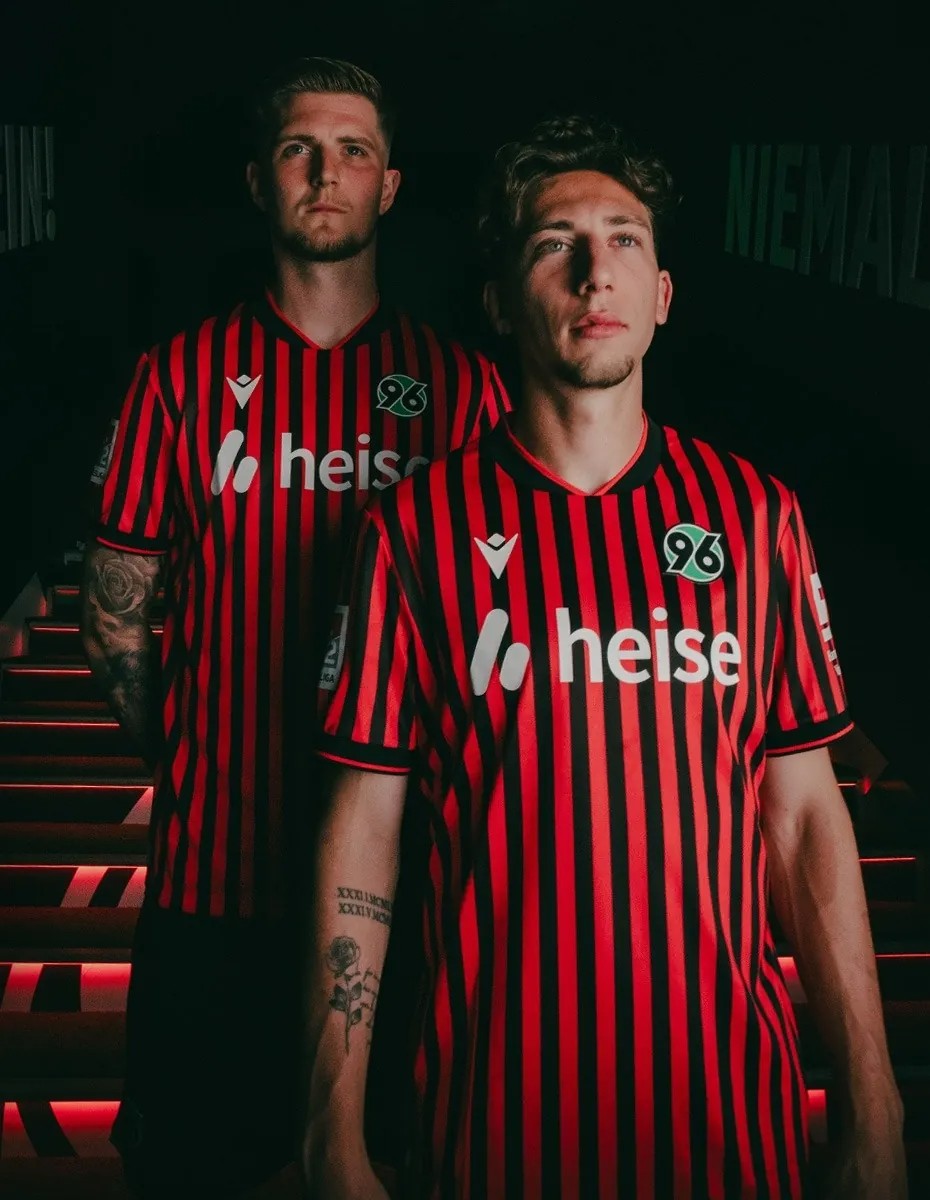 Hannover 96 - Heimtrikot