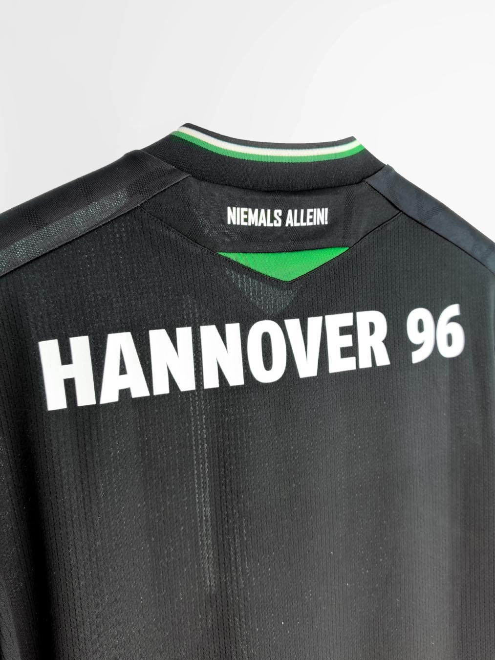 Hannover 96 - Auswärtstrikot