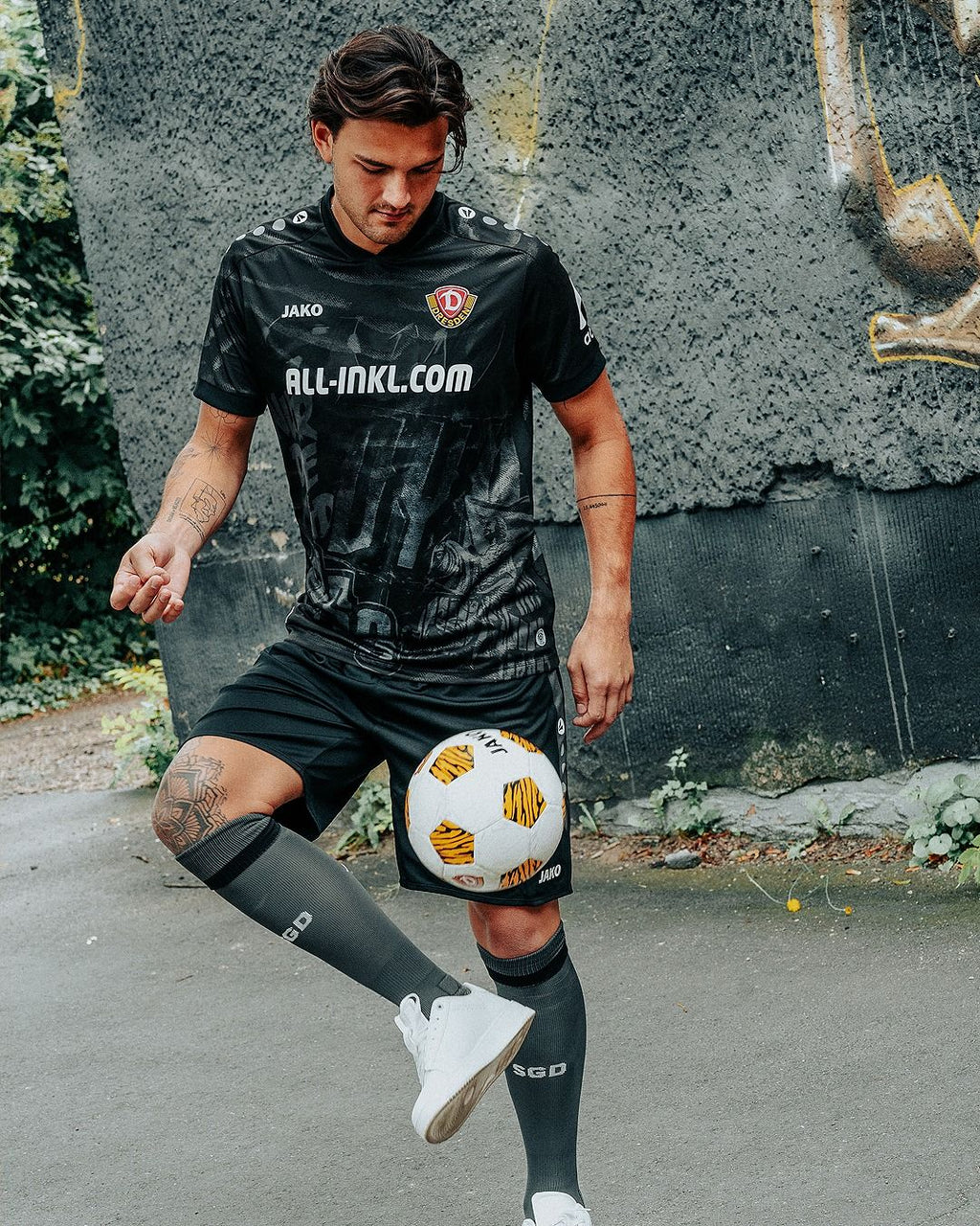 Dynamo Dresden -  Auswärtstrikot