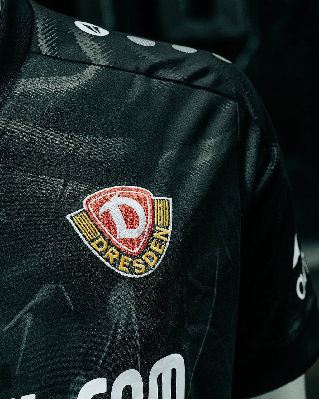 Dynamo Dresden -  Auswärtstrikot
