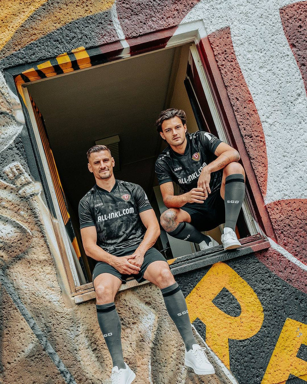 Dynamo Dresden -  Auswärtstrikot