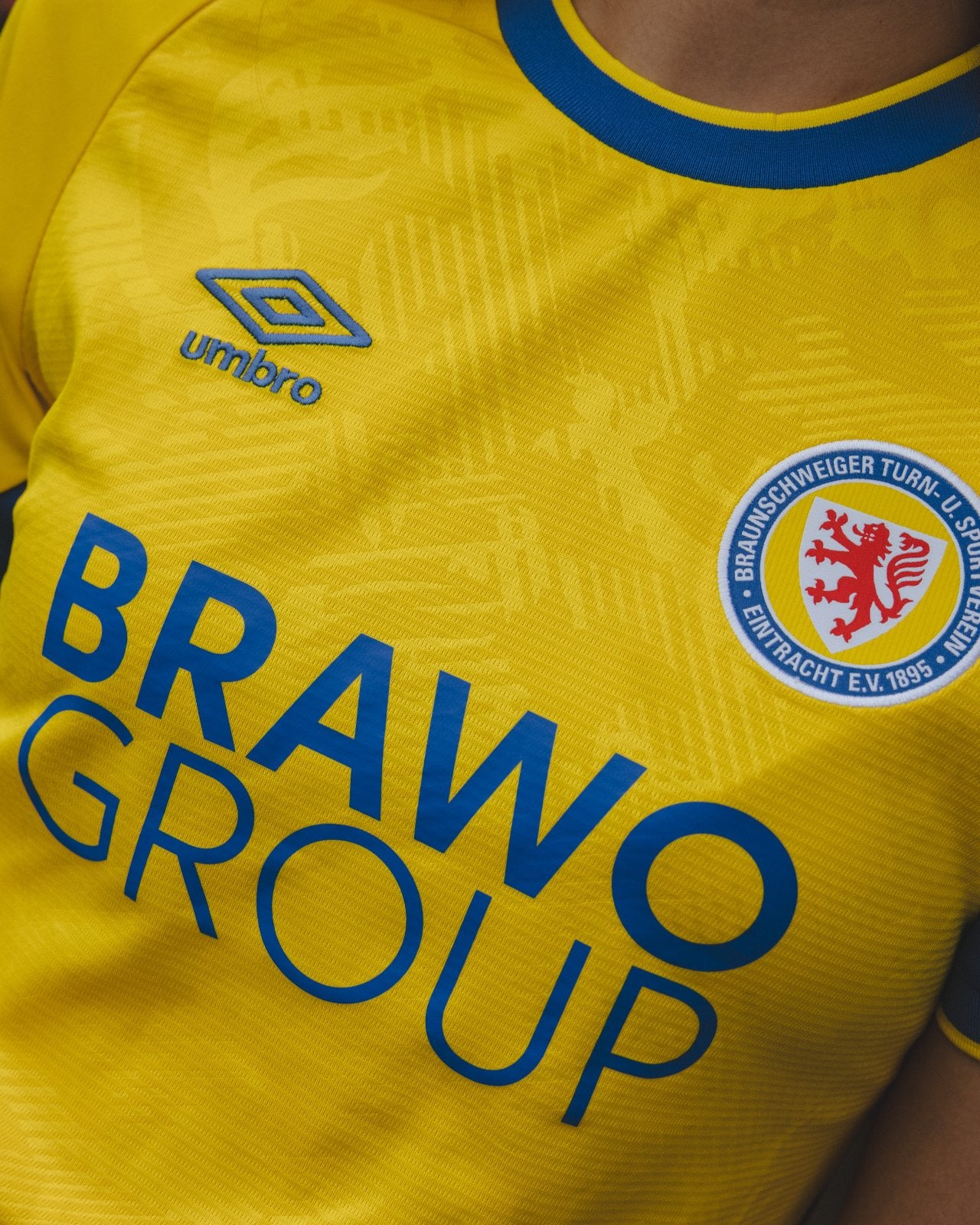 Eintracht Braunschweig - Heimtrikot