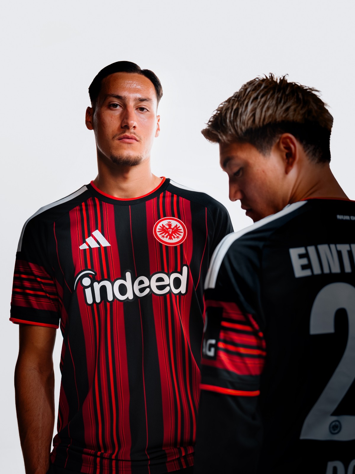 Eintracht Frankfurt - Heimtrikot