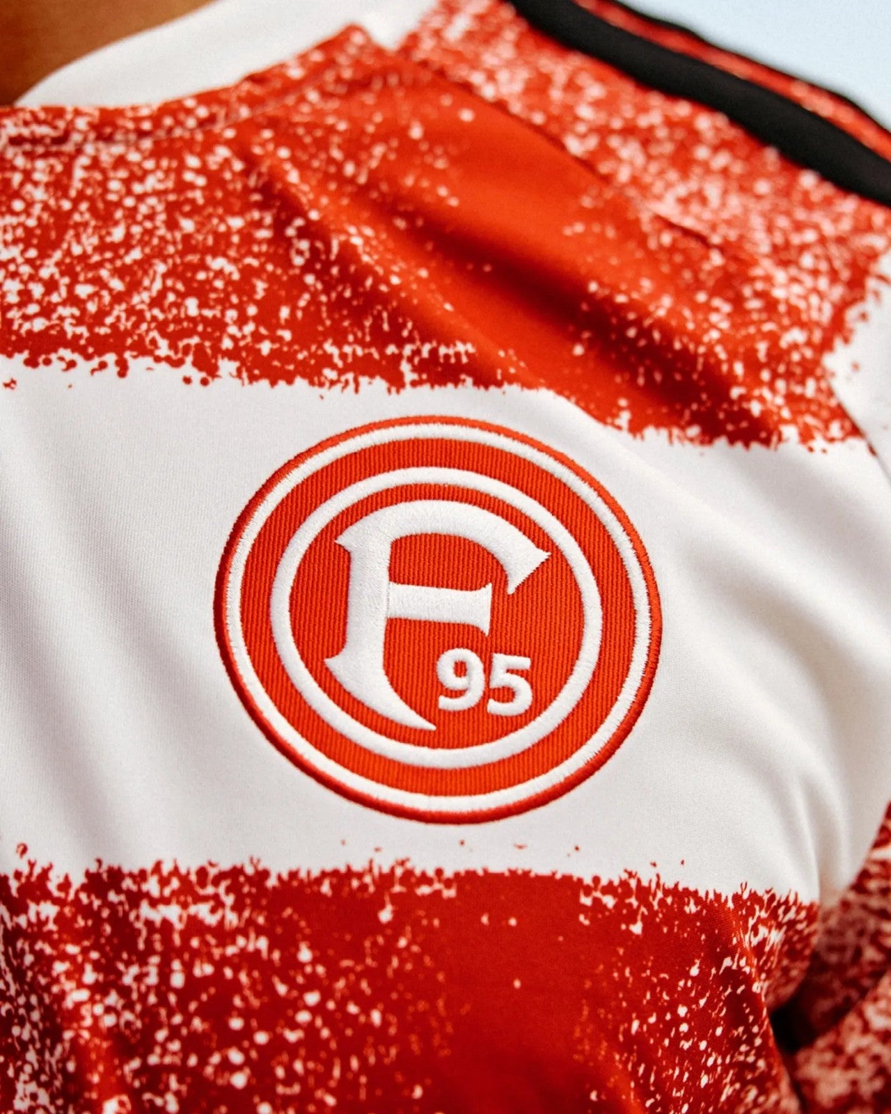 Fortuna Düsseldorf - Heimtrikot