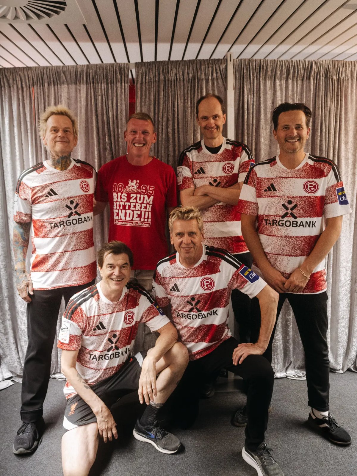 Fortuna Düsseldorf - Heimtrikot