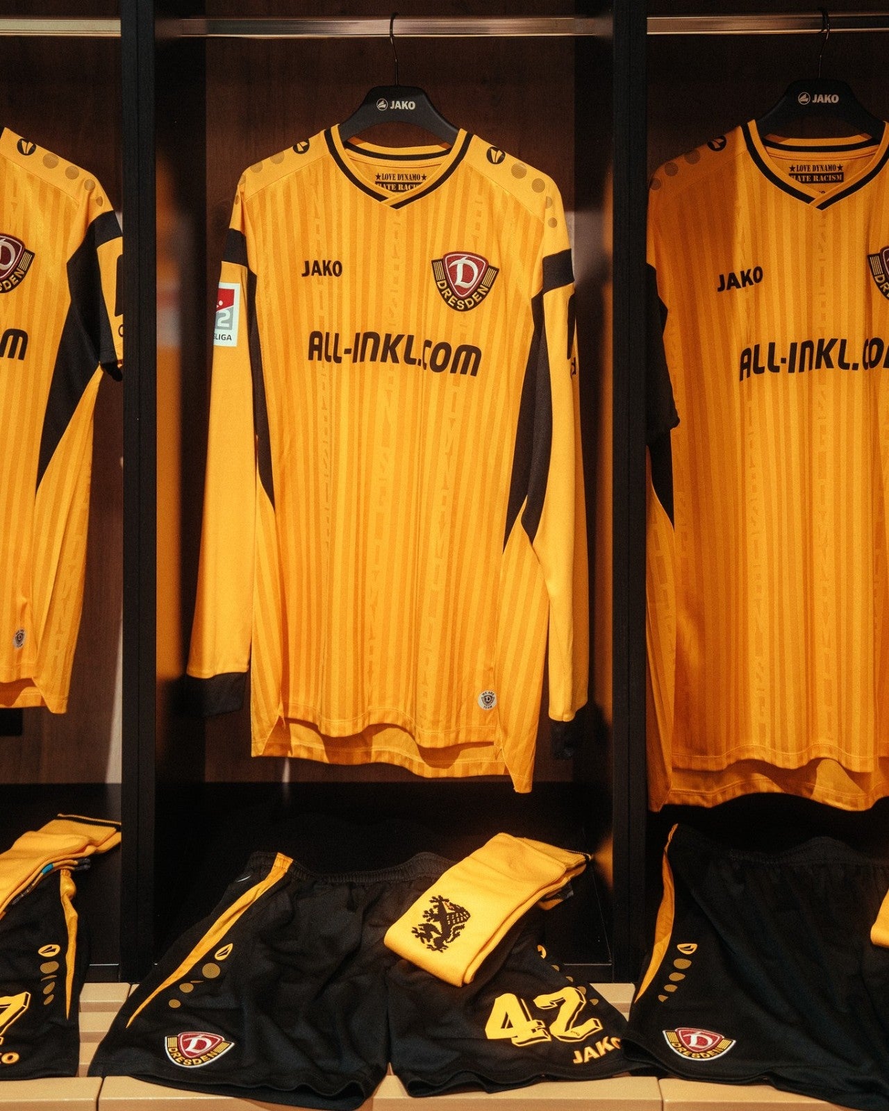 SG Dynamo Dresden - Heimtrikot